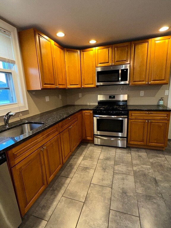 18 Thurston St unit 2, Boston, MA 02128 - photo 2