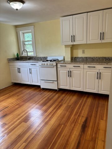 76 Eastern Ave unit 2, Woburn, MA 01801 - photo 4