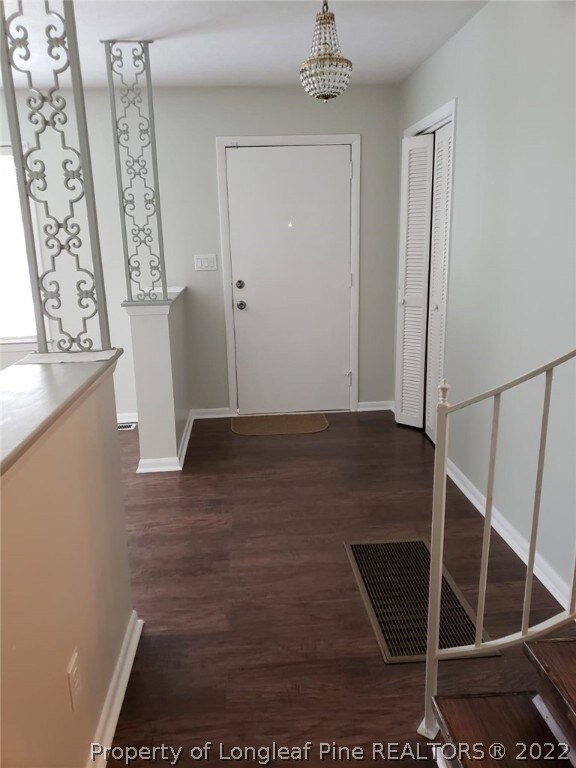 2414 Elmhurst Dr, Fayetteville, NC 28304 - photo 5