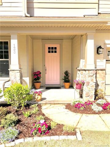 Grand Entrance w/8 foot Door (Home on Cul-De-Sac)