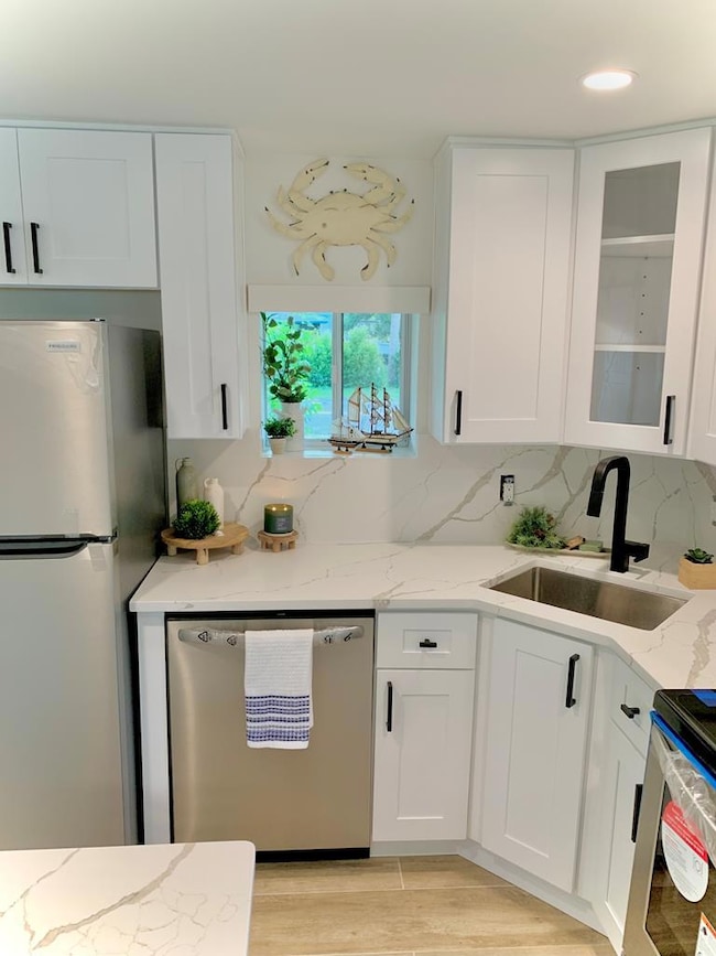 302 NW 9th St, Carrabelle, FL 32322 - photo 7