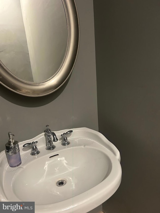 17 N Main St unit 2, Stewartstown, PA 17363 - photo 7