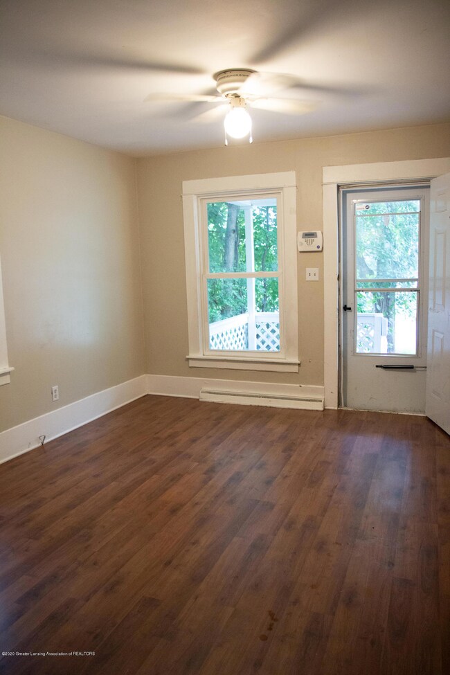 1827 Bradley Ave, Lansing, MI 48910 - photo 5