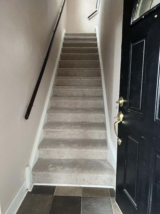 215 W 3rd St unit 2, Frankfort, KY 40601 - photo 4