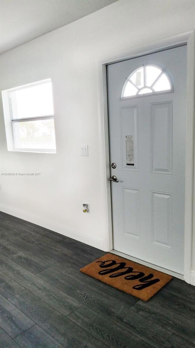 22310 SW 114th Ct, Miami, FL 33170 - photo 3