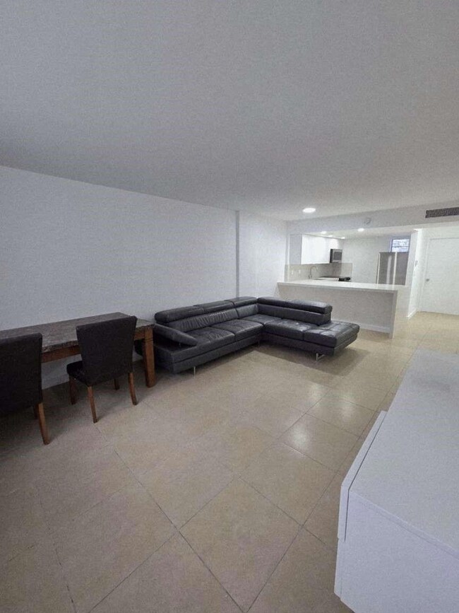 1333 E Hallandale Beach Blvd unit 138, Hallandale Beach, FL 33009 - photo 6