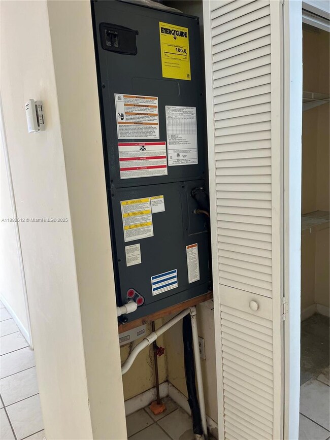 1035 SW 3rd St unit 2, Miami, FL 33130 - photo 6