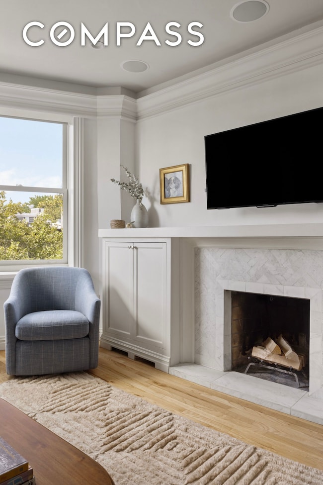 209 Clinton St unit 4L, Brooklyn, NY 11201 - photo 3