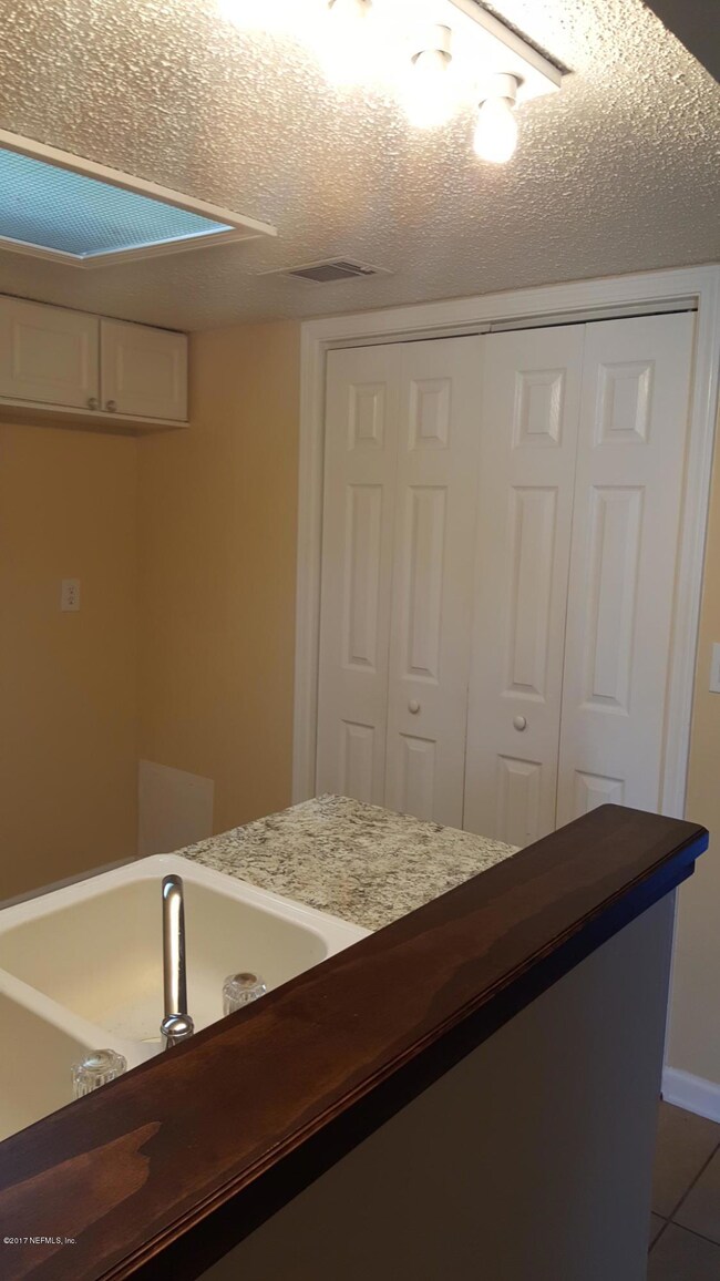 7656 Melissa Ct N, Jacksonville, FL 32210 - photo 7