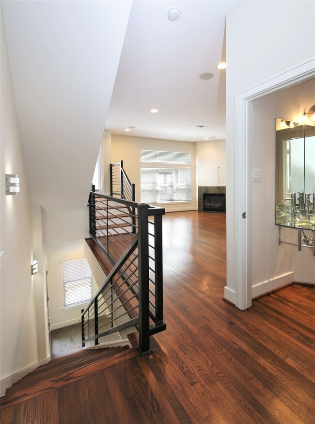 637 Rutland St unit 6, Houston, TX 77007 - photo 5