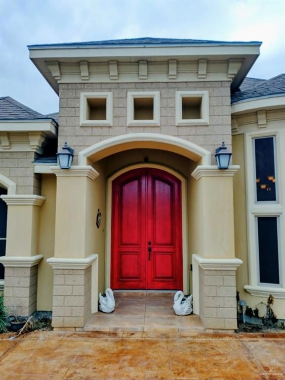 1005 W Daffodil Ave, Pharr, TX 78577 - photo 2