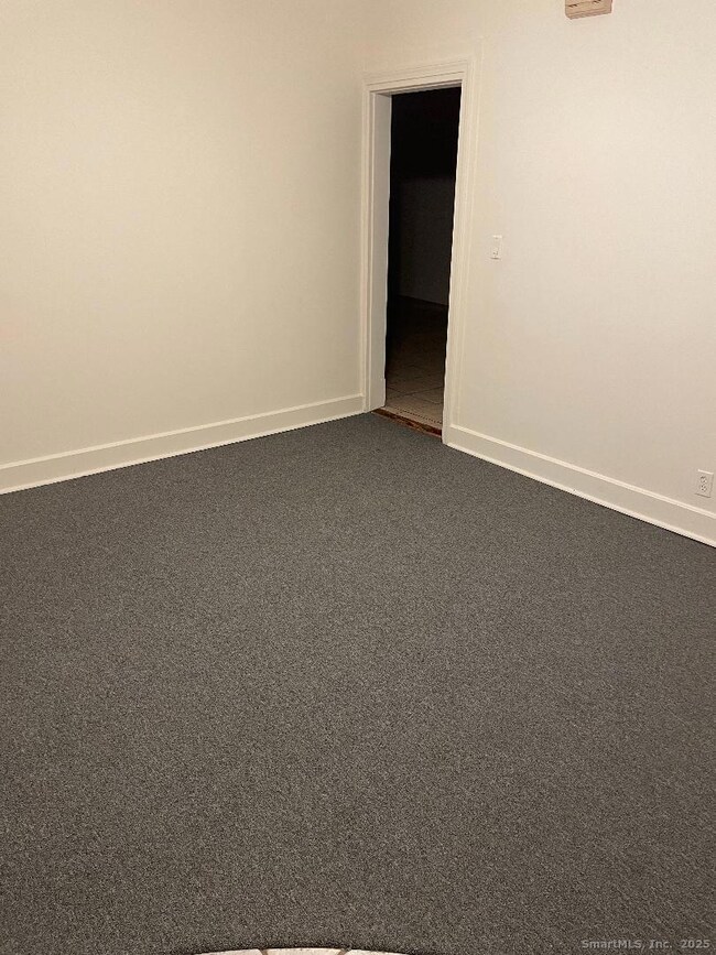 46 Stearns St unit 2L, Bristol, CT 06010 - photo 5