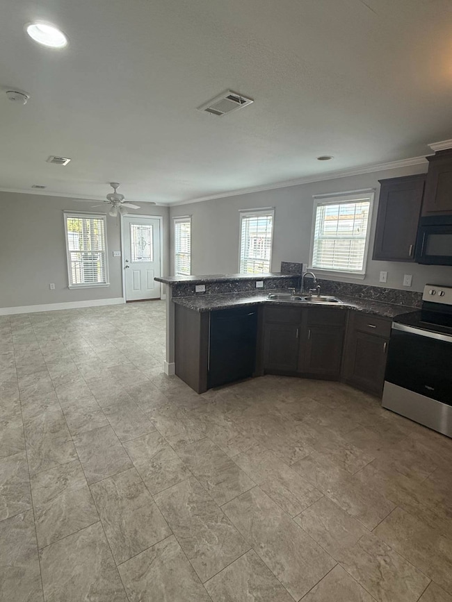 701 Aqui Esta Dr unit 197, Punta Gorda, FL 33950 - photo 4