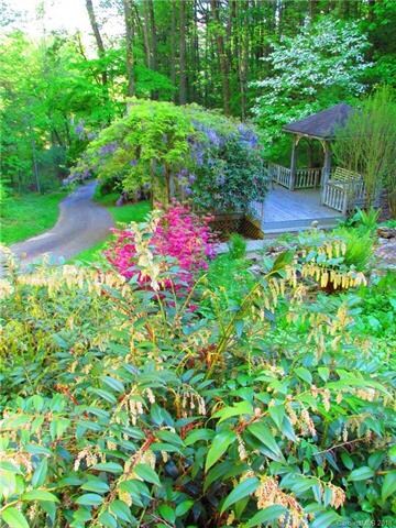 701 Deacon Rd, Burnsville, NC 28714 - photo 2