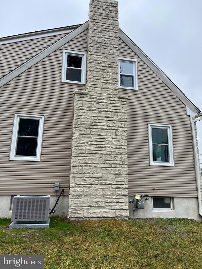 128 Tuckahoe Rd, Washington Township, NJ 08080 - photo 3