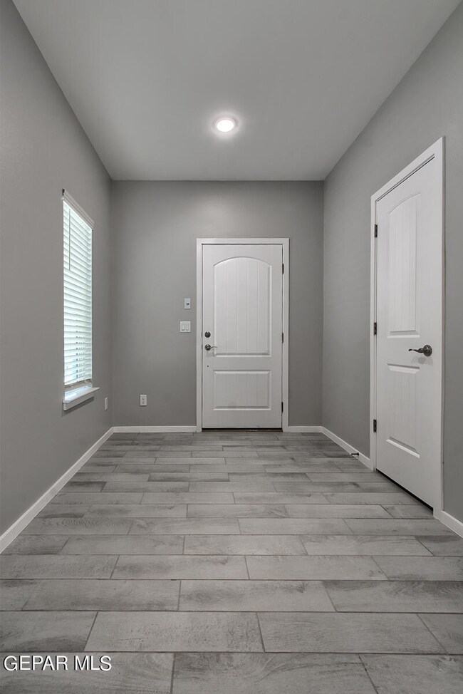 545 Paseo Modesto Dr, Horizon City, TX 79928 - photo 4