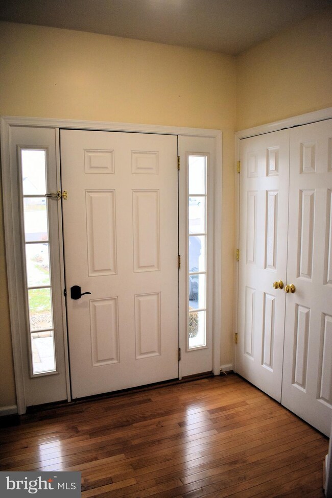 1431 Mallard Dr E, Chambersburg, PA 17202 - photo 3