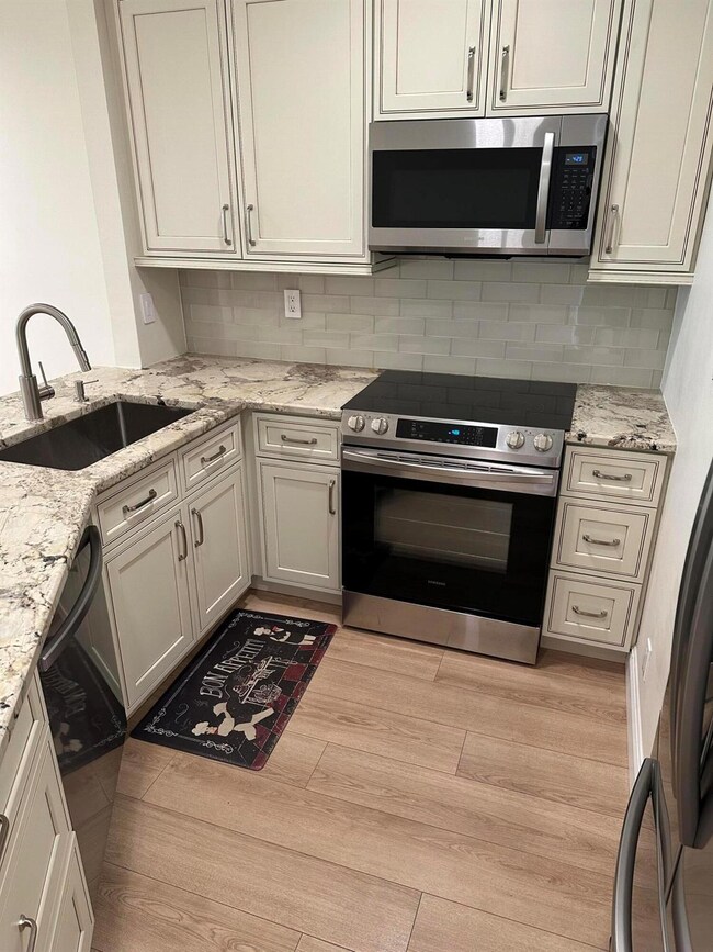 22543 Vistawood Way, Boca Raton, FL 33428 - photo 5