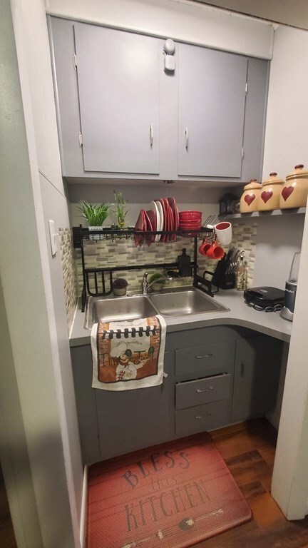 20 Perry Ave, Worcester, MA 01610 - photo 4