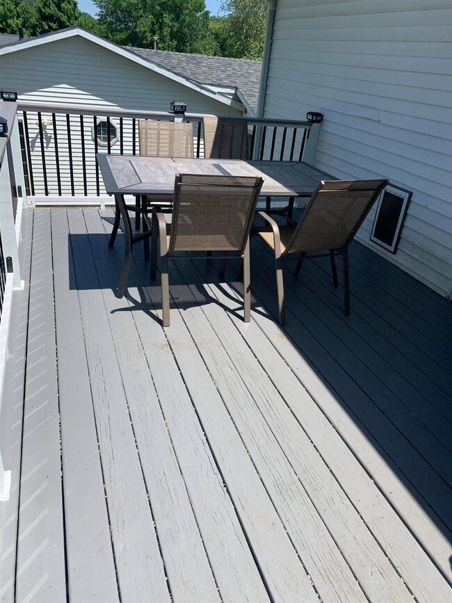 4014 Jodi Dr, Waterloo, IA 50701 - photo 5