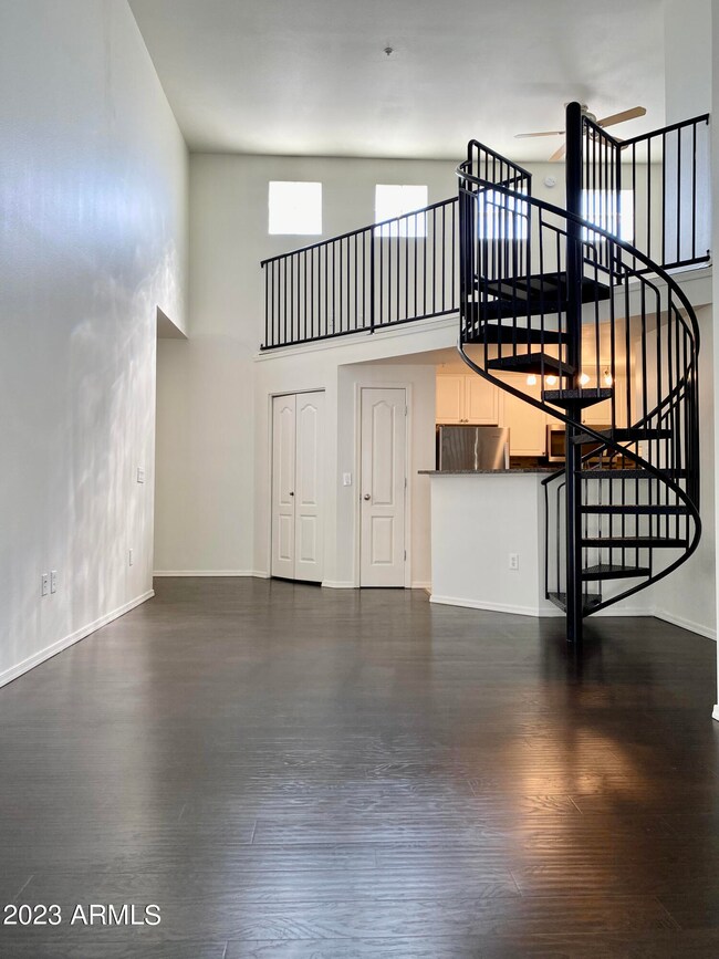 Biltmore Square Apartments unit 415, Phoenix, AZ 85016 - photo 4