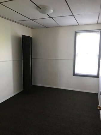 444 Center St unit 3W, Fall River, MA 02724 - photo 4