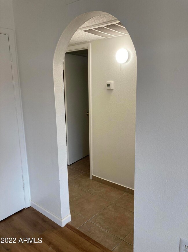 unlisted-address, Phoenix, AZ 85051 - photo 2