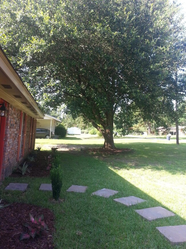 64 Shamrock Dr, Laurel, MS 39443 - photo 3