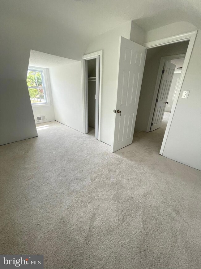 5400 55th Place, Riverdale, MD 20737 - photo 4