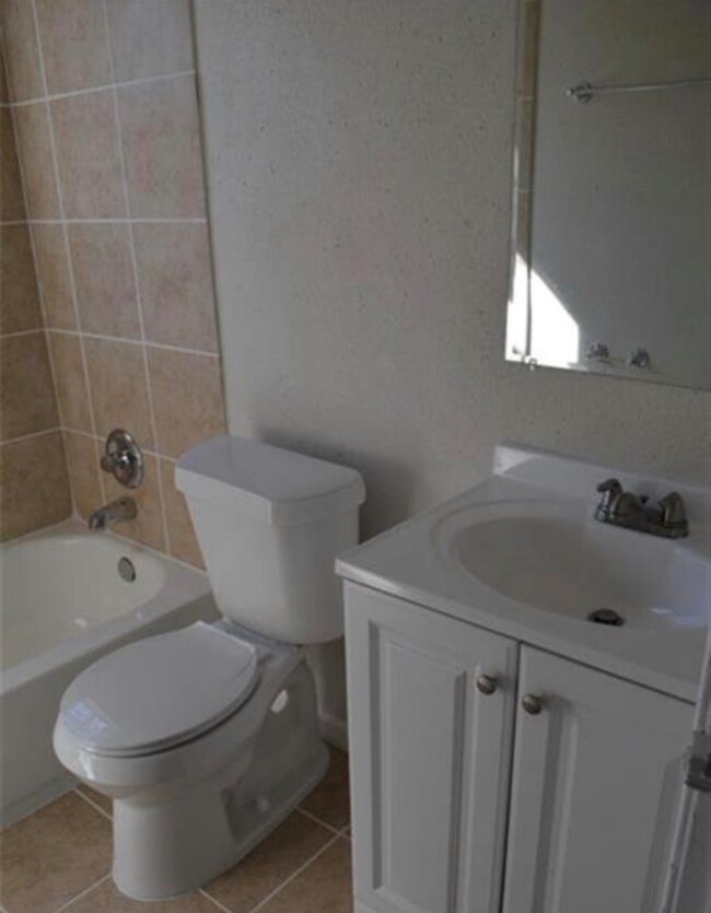 4201 Kashmere St unit C, Houston, TX 77026 - photo 2