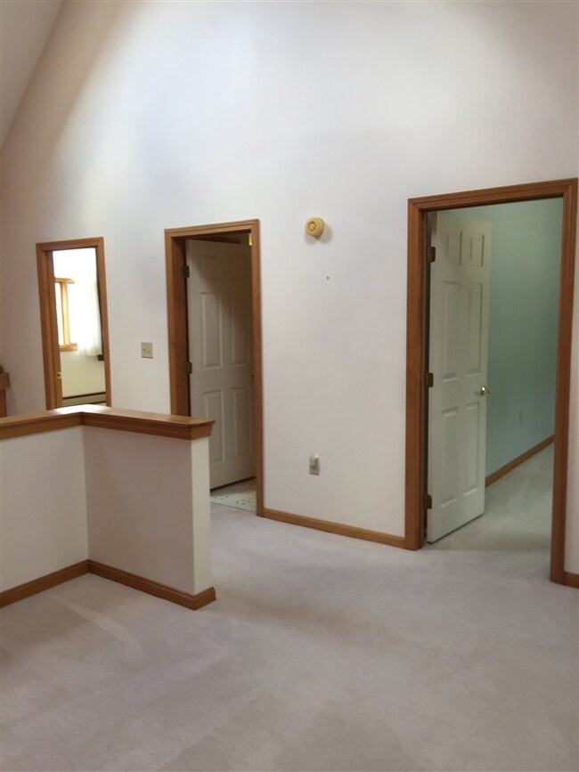 67 Fairways Dr unit 6, Bethlehem, NH 03574 - photo 3