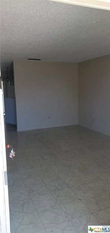 4803 Rainbow Cir unit 2, Killeen, TX 76543 - photo 3