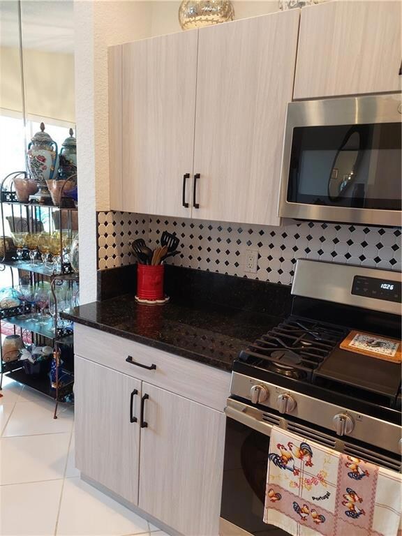 426 NW Springview Loop, Port Saint Lucie, FL 34986 - photo 7