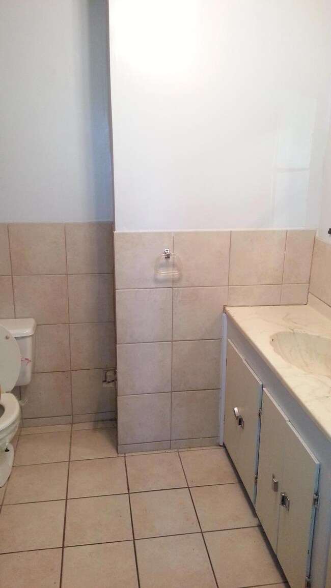 5432 Cove Ave, Columbus, OH 43232 - photo 6