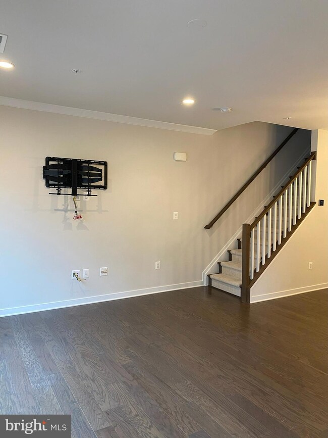 23622 Waterford Downs Terrace, Ashburn, VA 20148 - photo 2