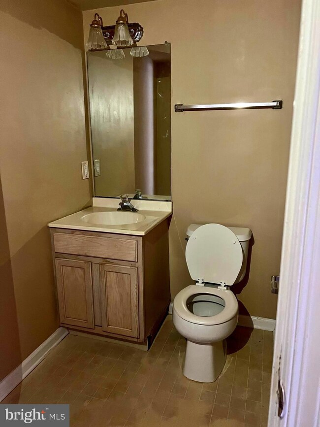 27 Gristmill Ln, Pine Hill, NJ 08021 - photo 7