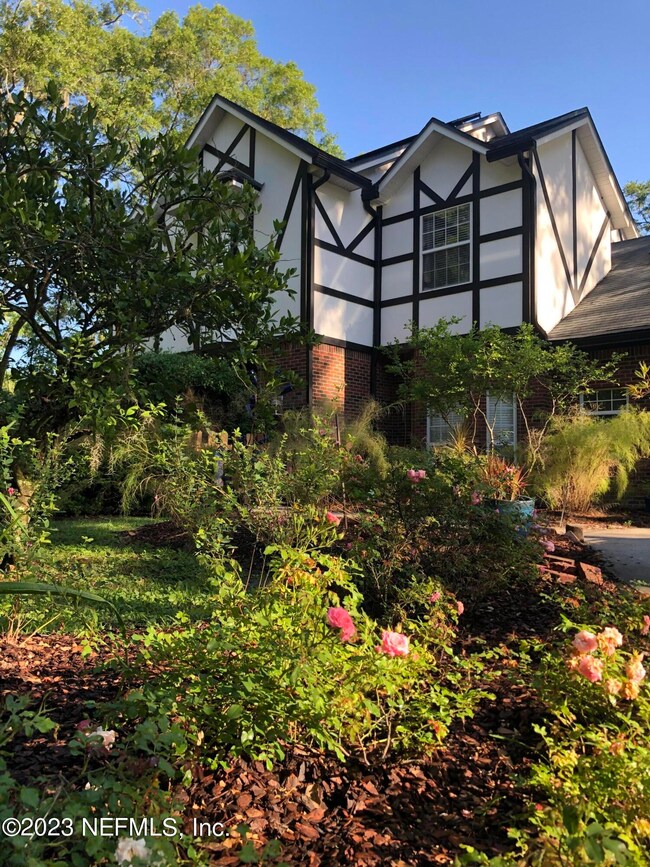 4573 Merson Ln, Jacksonville, FL 32205 - photo 5