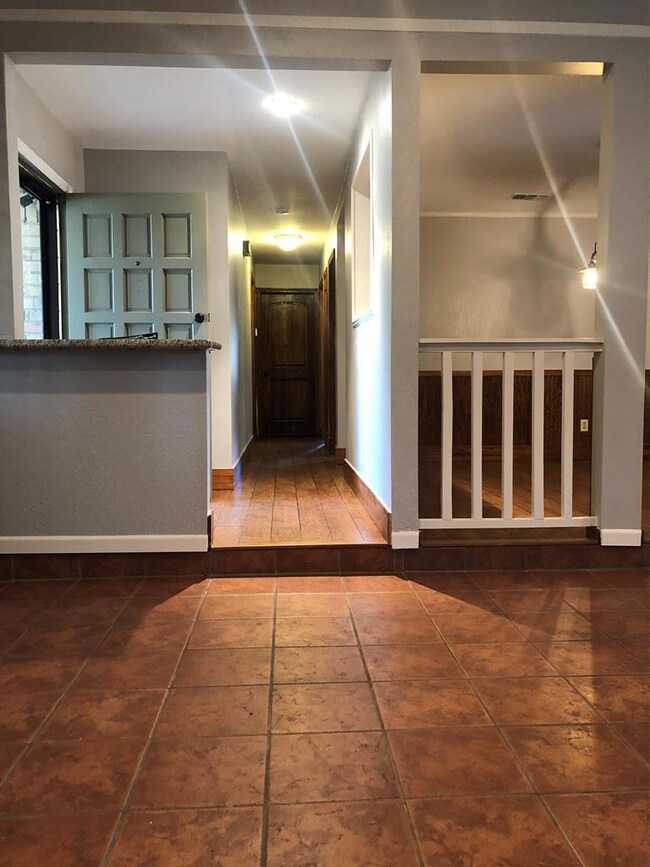 2932 La Vista Ave, Bay City, TX 77414 - photo 5