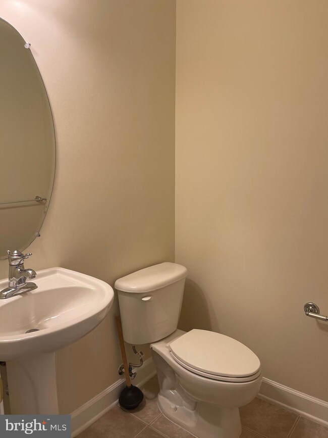 620 Kingfisher Ave, Gaithersburg, MD 20877 - photo 3