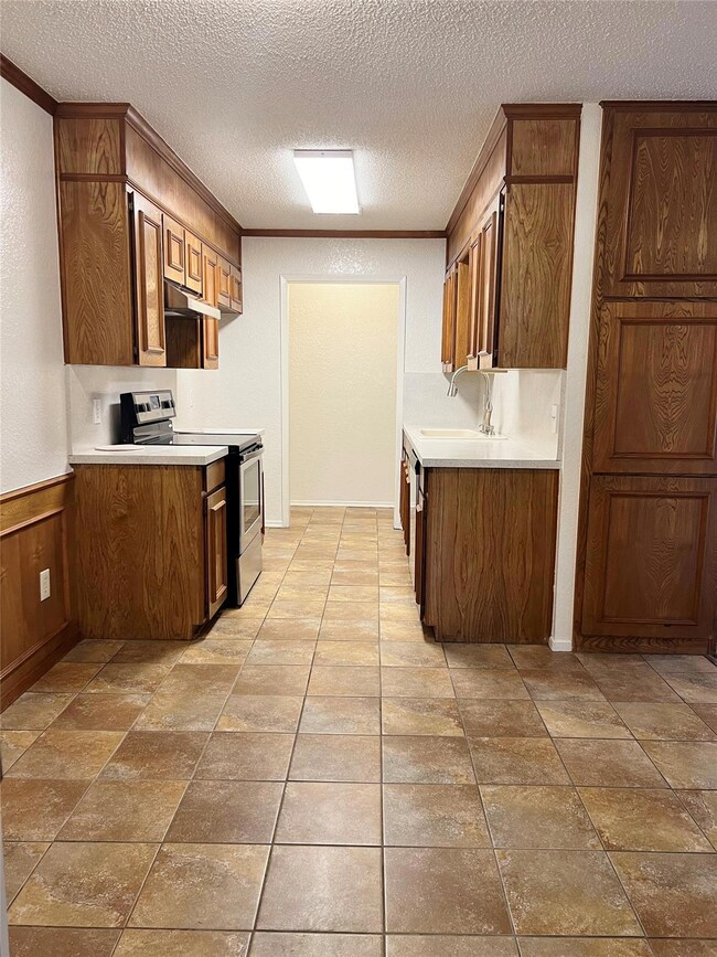 911 Terry Trail, Weatherford, TX 76086 - photo 4