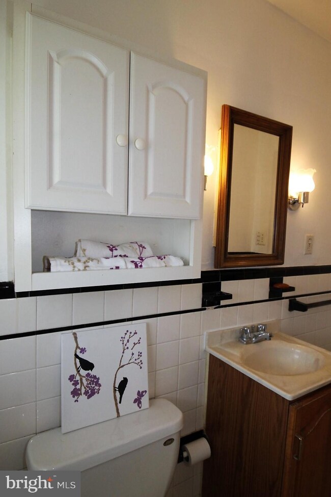 1259 Circle Dr, Halethorpe, MD 21227 - photo 5