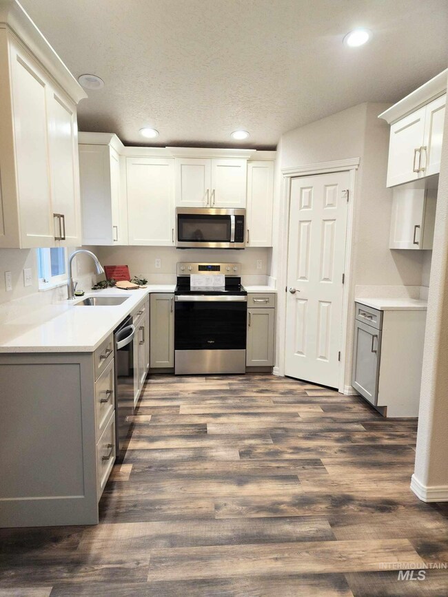 1313 W Georgia Ct, Nampa, ID 83686 - photo 5