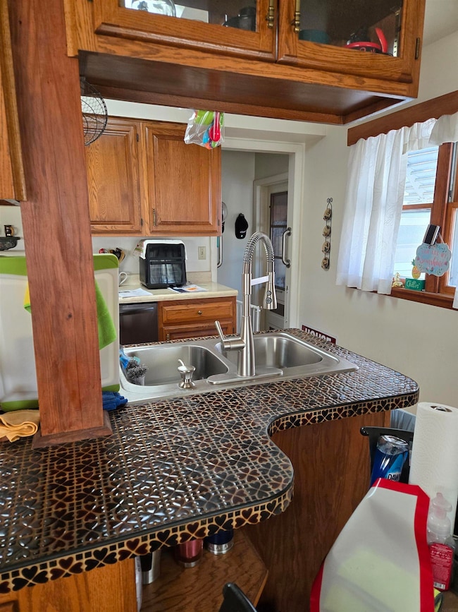 716 6th Ave E, Cresco, IA 52136 - photo 7