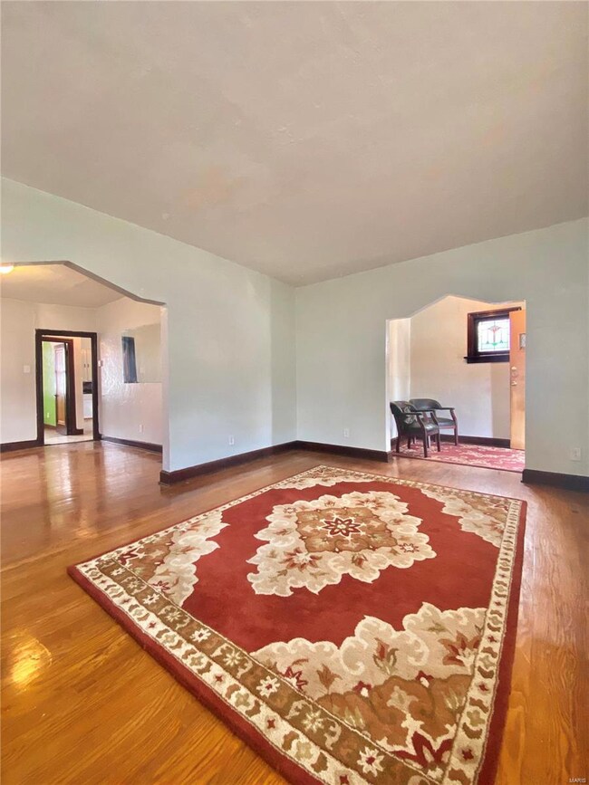 4549 Carter Ave, Saint Louis, MO 63115 - photo 7