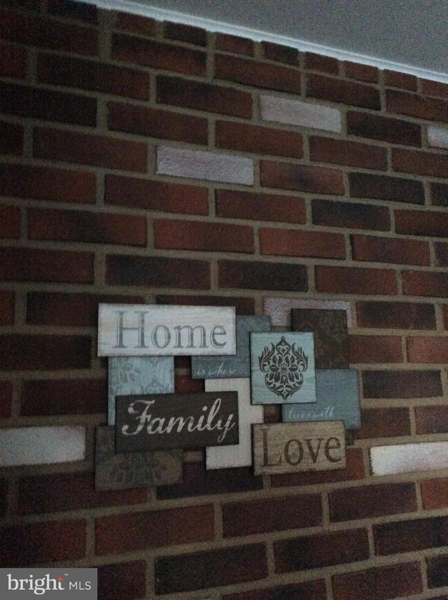 209 N Brownleaf Rd, Newark, DE 19713 - photo 5