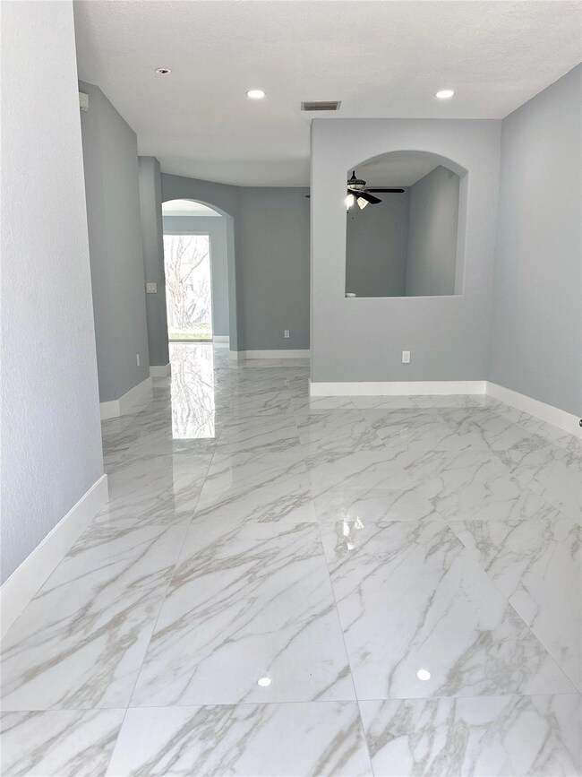 2310 Shoma Ln, Royal Palm Beach, FL 33414 - photo 2