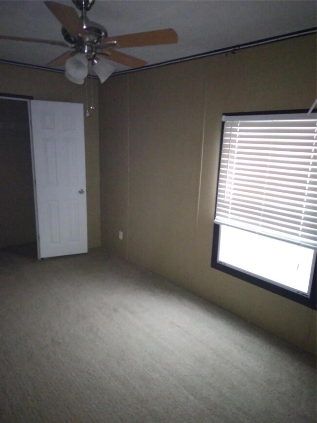 112 Siebert Hill Rd, Sadler, TX 76264 - photo 5