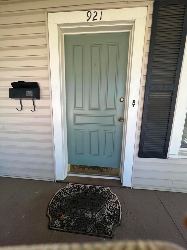 940FEF35-A41C-4589-950D-6B4F1AEB1E89