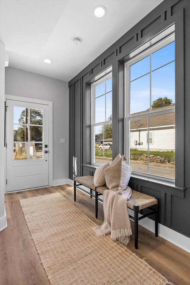 1616 Mari Cir, Chattanooga, TN 37404 - photo 4