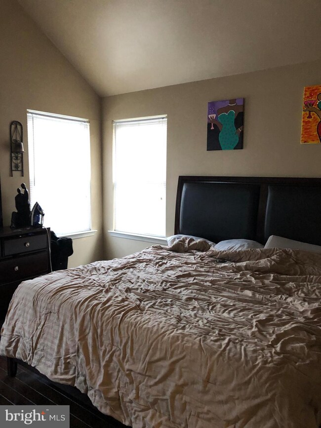 311 Sussex Ct, Swedesboro, NJ 08085 - photo 7